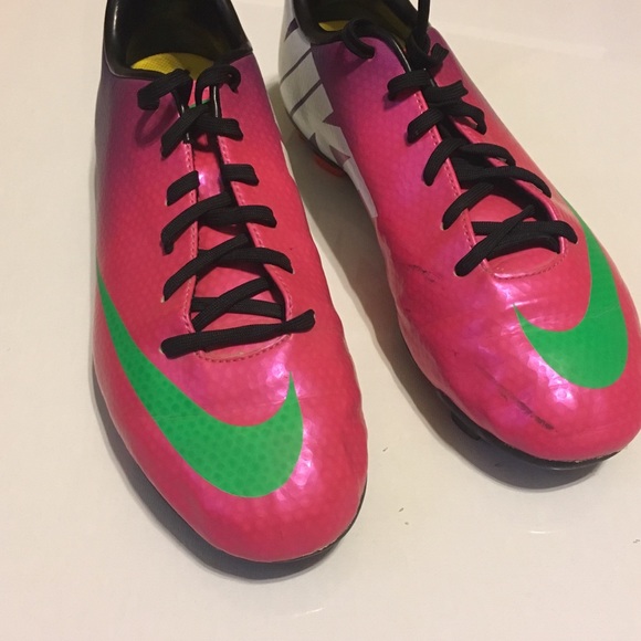 Nike Mercurial Victory Soccer Cleats - Picture 6 of 8